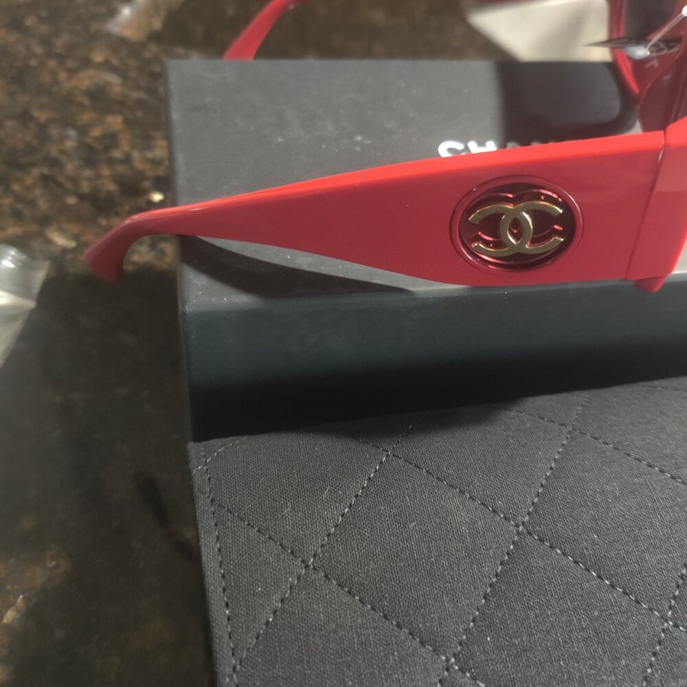 CHANEL sunglasses New - Picture 2 of 6